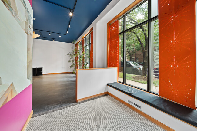 1608 W Cornelia Ave in Chicago, IL - Building Photo - Interior Photo