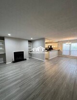 401 Wynnes Ridge Cir SE in Marietta, GA - Building Photo