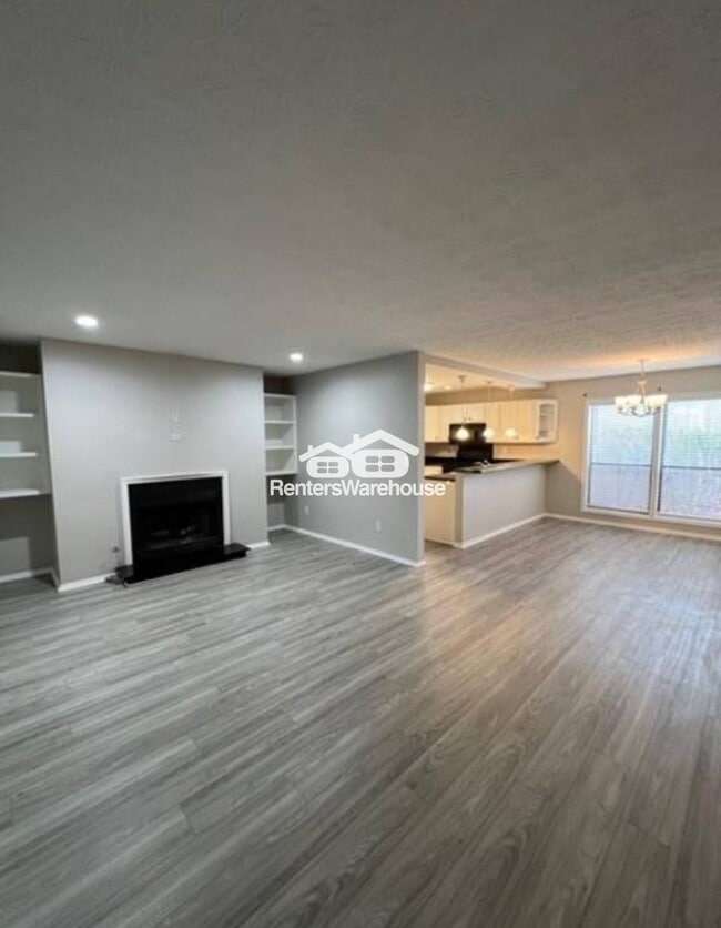 property at 401 Wynnes Ridge Cir SE