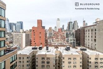 180 W 20th St in New York, NY - Building Photo - Building Photo