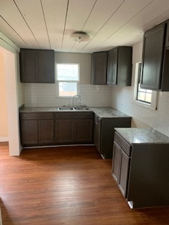 1021 N 27th St in Waco, TX - Foto de edificio - Building Photo