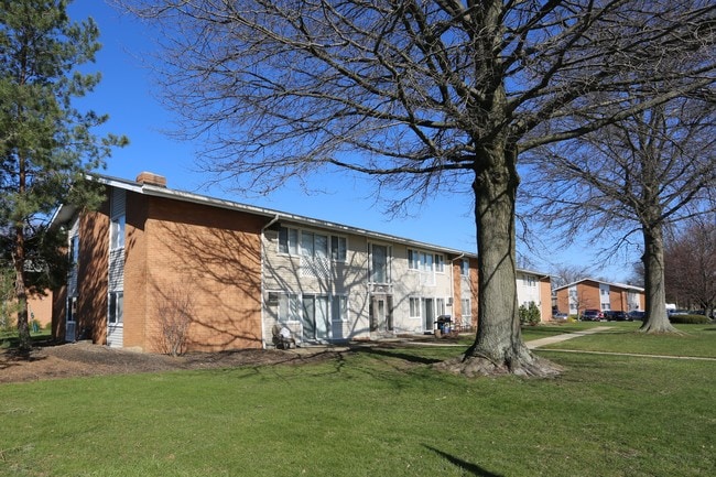 Pepperwood Townhomes & Gardens