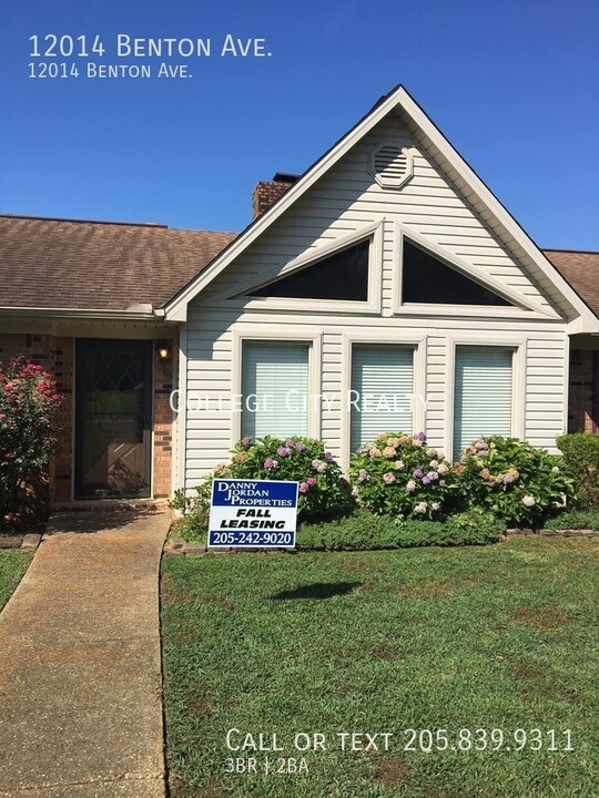 12014 Benton Ave in Northport, AL - Foto de edificio