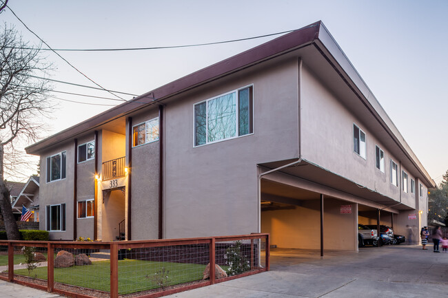 333 Catalpa St in San Mateo, CA - Building Photo - Primary Photo