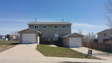 Clearview Ct Duplexes in Gillette, WY - Building Photo - Building Photo