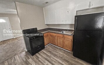 1346 Vivian St SW in Leeds, AL - Building Photo - Building Photo