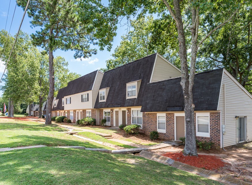 Chelsea Place in Lithonia, GA - Foto de edificio