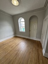 192 King St E in Saint John, NB - Building Photo
