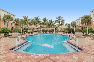 2310 Myrtlewood Cir E in Palm Beach Gardens, FL - Building Photo - Building Photo