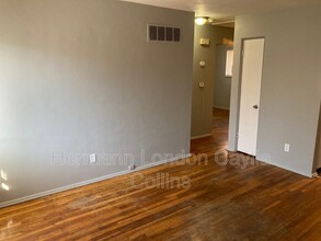 1213 Chambers Rd-Unit -Apt F in Ferguson, MO - Building Photo - Building Photo