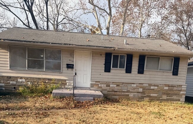 property at 4245 Smithfield Pl