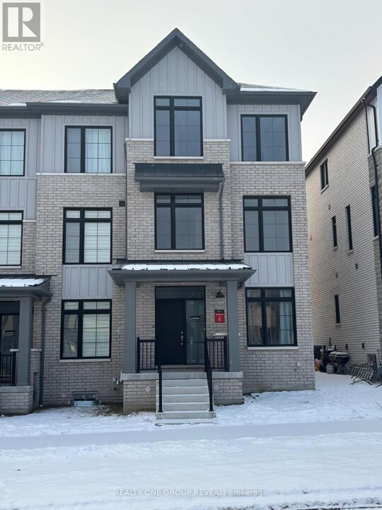 2732 Peter Matthews Dr in Pickering, ON - Building Photo