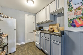 1377 Scott Blvd in Decatur, GA - Foto de edificio - Building Photo