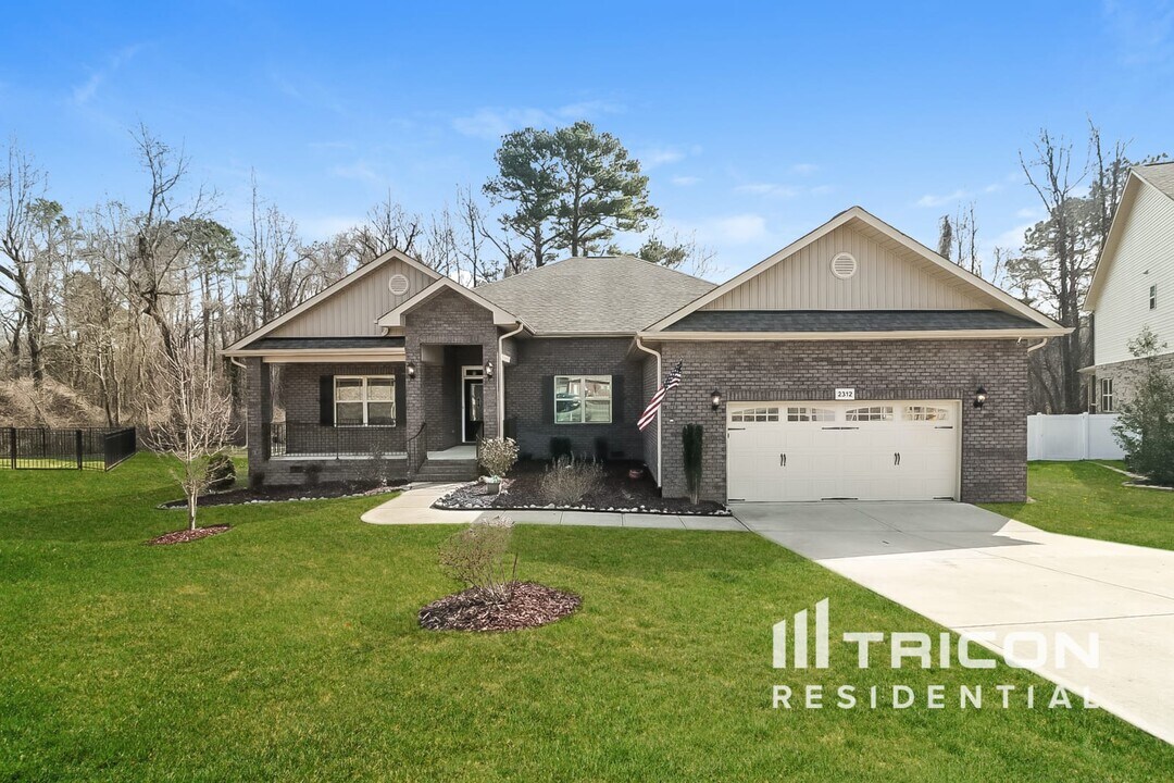 2312 Joneshurst Wy in Zebulon, NC - Building Photo