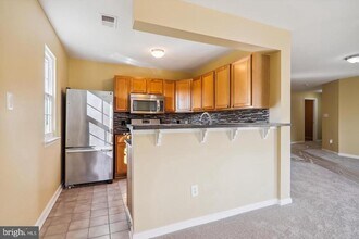 11820 Eton Manor Dr in Germantown, MD - Building Photo - Building Photo