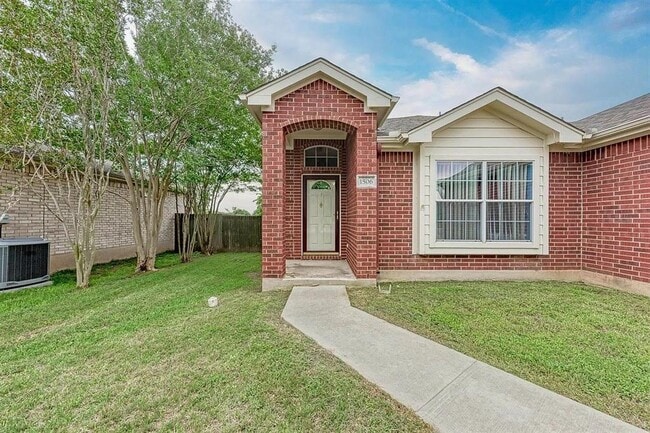 1506 Colton Ln in Lockhart, TX - Building Photo - Building Photo
