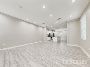 8118 N Coolidge Ave in Tampa, FL - Foto de edificio - Building Photo