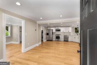 30 Pine Ridge Rd SE in Smyrna, GA - Building Photo - Building Photo
