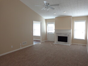 780 Holcombe Woods Ct in Auburn, GA - Building Photo - Building Photo