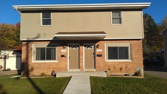 713 Moreland Ave, Unit 713 in Schofield, WI - Building Photo