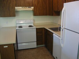 5250 S Huron Way in Littleton, CO - Building Photo