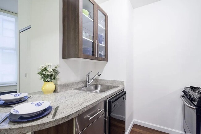 1 Wall St in New York, NY - Building Photo - Building Photo