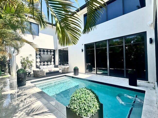 property at 549 NE 10th Ave