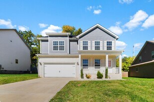 765 Banister Dr in Clarksville, TN - Building Photo