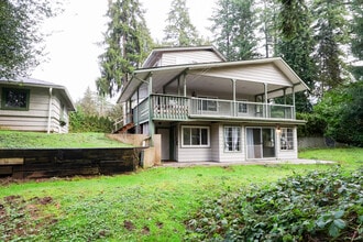 8951 Harvie Rd in Surrey, BC - Building Photo - Building Photo