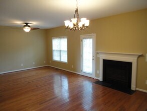 2601 Trailwood Hills Dr in Raleigh, NC - Foto de edificio - Building Photo