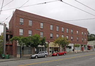 Jackson Apartments in Seattle, WA - Building Photo - Building Photo