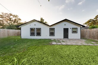 6611 Sherwood Dr in Houston, TX - Building Photo - Building Photo