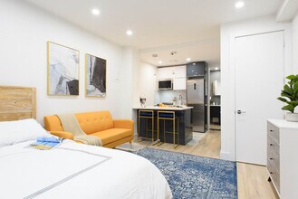 1597 York Ave in New York, NY - Building Photo - Building Photo