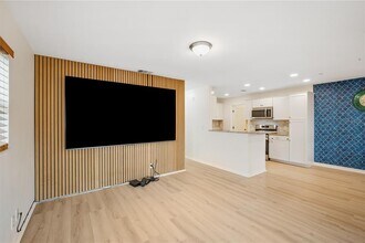 6610 S Mascotte St in Tampa, FL - Building Photo - Building Photo