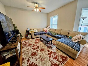1830 E Kane Pl, Unit 4 in Milwaukee, WI - Building Photo - Building Photo