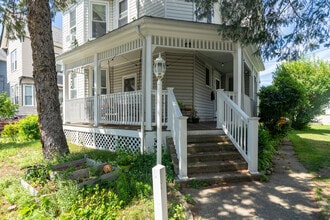 11 Cambria St in Somerville, MA - Building Photo - Building Photo