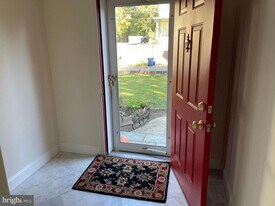 610 Ritchie Ave in Silver Spring, MD - Building Photo