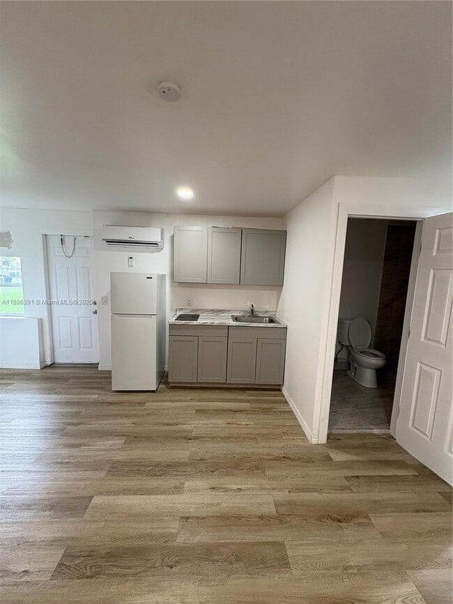 property at 650 SW 28th Terrace