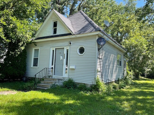 property at 1148 Columbia St