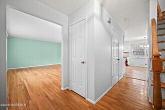 11 Applebey St in Eatontown, NJ - Building Photo - Building Photo