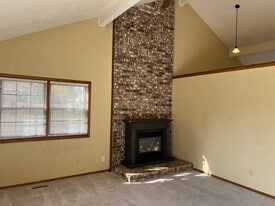 4751 S Boone Ct in Springfield, MO - Building Photo