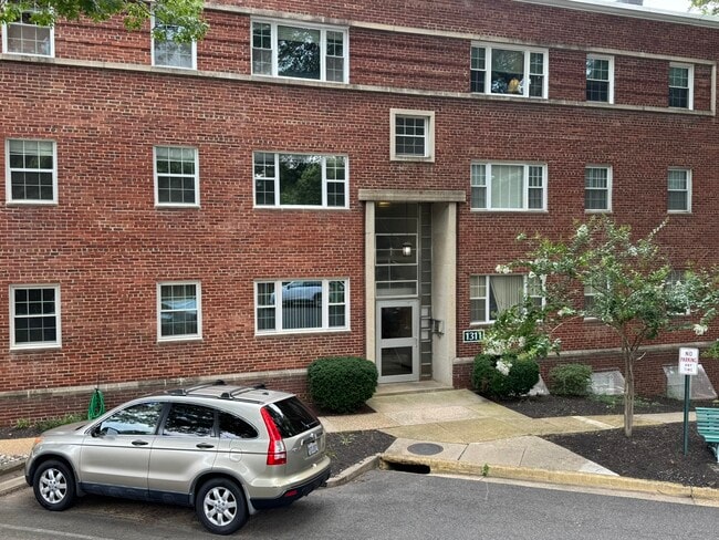 1311 N Ode St in Arlington, VA - Building Photo - Building Photo