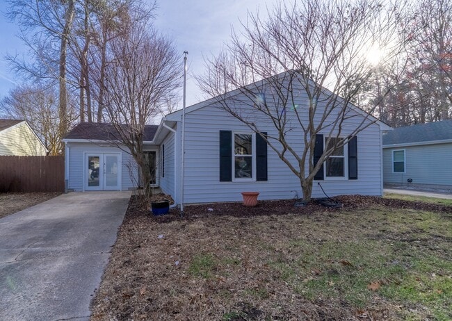 property at 1305 Eaglewood Dr