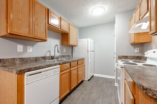 Shelbyville Place in Shelbyville, KY - Building Photo