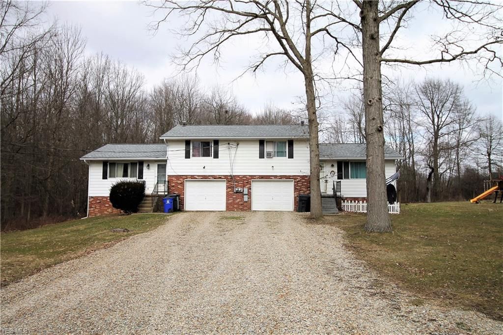 4095 Karry Dr, Unit 2 in Rootstown, OH - Foto de edificio