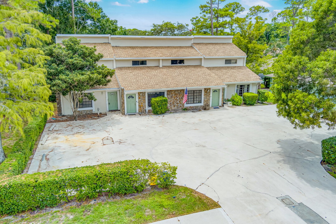 13786 Bottlebrush Ct in Wellington, FL - Building Photo