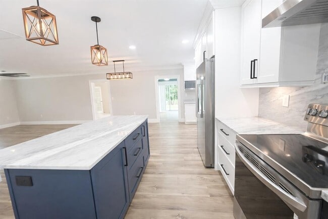 47 Cypress Dr in Palm Harbor, FL - Building Photo - Building Photo