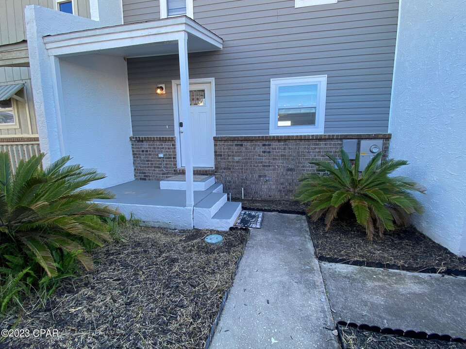 609 S Berthe Ave in Panama City, FL - Building Photo