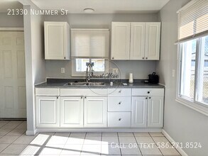 21330 Nummer St in Warren, MI - Building Photo - Building Photo