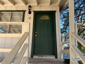 907 Rubicon Trail in South Lake Tahoe, CA - Building Photo